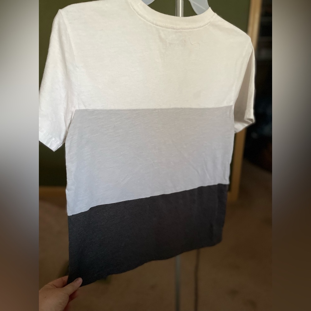 Neutral soft Tee - Picture 4 of 4